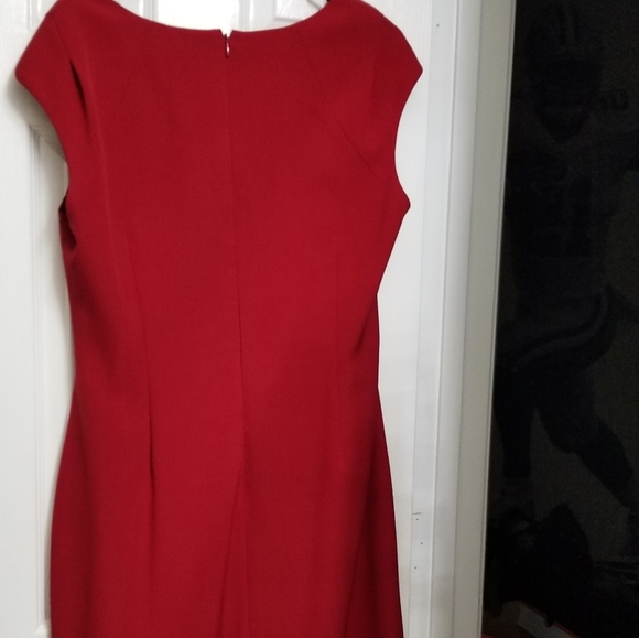 Red Dress - Picture 5 of 6